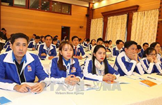 Un millier de jeunes délégués dialoguent avec les responsables des ministères
