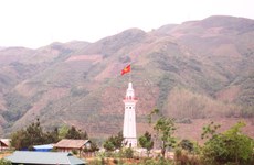 Lao Cai : inauguration du mât du drapeau de Lung Po