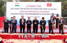 Le PM Nguyên Xuân Phuc lance les travaux de l’ambassade du Vietnam en Inde