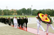 Anniversaire de la fondation du PCV : hommage au Président Ho Chi Minh