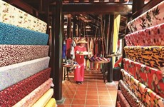Du fil à l’étoffe, mettre en valeur la soie vietnamienne