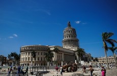 Une délégation de Hanoï rend visite à La Havane