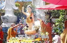 L’anniversaire de la naissance de Bouddha célébré au Laos et en République tchèque 