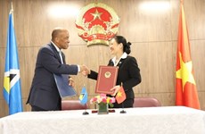 Le Vietnam et la Sainte-Lucie établissent des relations diplomatiques 