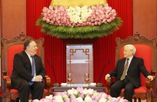 Le secrétaire général Nguyen Phu Trong reçoit le secrétaire d’Etat américain