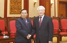 Le leader du PCV reçoit le vice-président de l’AN du Laos Sengnouan Xayalath