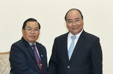 Le PM Nguyen Xuan Phuc reçoit le vice-président de l’AN du Laos Sengnouan Xayalath