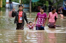 Les inondations font 5 morts et 54.000 déplacés au Myanmar