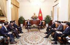 Le vice-PM Pham Binh Minh reçoit le consul général honoraire du Vietnam en R. de Corée