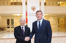 Le leader du PCV rencontre le vice-président du Conseil de la Fédération de Russie 
