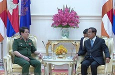 Le Vietnam renforce sa coopération de défense avec le Cambodge