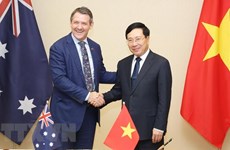 Le vice-PM Pham Binh Minh reçoit le ministre en chef du Territoire du Nord d’Australie