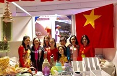 Le Vietnam participe à un bazar de charité en Ukraine