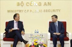 Anti-criminalité: le ministre Tô Lâm souhaite une aide britannique accrue