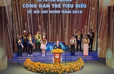 Neuf jeunes citoyens exemplaires de Hô Chi Minh-Ville à l’honneur