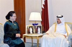 La présidente de l'AN Nguyen Thi Kim Ngan rencontre le PM qatari