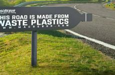 Le Vietnam construira des routes à partir de déchets plastiques