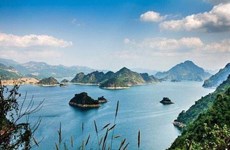 Lancement d’un concours de photos sur la beauté du lac de Hoa Binh