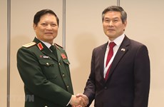 Activités du ministre vietnamien de la Défense au 18e Dialogue de Shangri-La