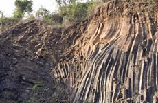 Une mystérieuse formation rocheuse découverte à Phú Yên