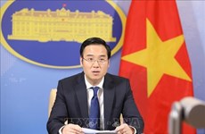 Le Vietnam "contribue activement à la paix et au développement"