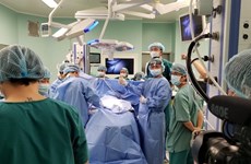L’opération de séparation de soeurs siamoises : fierté de la médecine vietnamienne