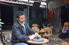 L’ancien village de Thanh Hà fait des buffles en argile dans l’espoir d’une année prospère