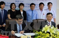 Dà Nang et AstraZeneca Vietnam unis sur le traitement du cancer du poumon