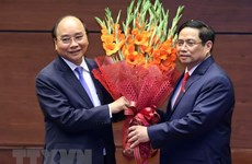 La nouvelle équipe dirigeante du Vietnam appréciée dans un article publié à Singapour