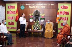 Les autorités de HCM-Ville saluent l'anniversaire de la naissance de Bouddha 