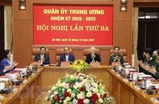 Le secrétaire général Nguyen Phu Trong préside une réunion de la Commission militaire centrale