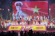 Le PM Pham Minh Chinh rend hommage au général Vo Nguyên Giap