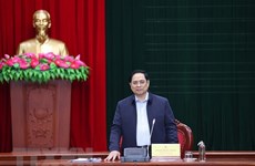 Le Premier ministre travaille avec les autorités de Quang Binh