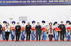 Le Premier ministre assiste à l’inauguration de l’autoroute Cao Bo-Mai Son