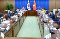 Entretien entre les ministres vietnamien et sud-coréen des Affaires étrangères