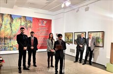 Une exposition de beaux-arts célèbre les liens diplomatiques Vietnam-Ukraine