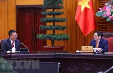 Le PM reçoit les présidents des Groupes thaïlandais SCG et Amata Vietnam