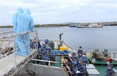 Bà Ria-Vung Tàu: six pêcheurs secourus après le naufrage de leur bateau