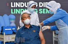 La Malaisie administre une injection de rappel COVID-19 pour protéger les personnes vulnérables