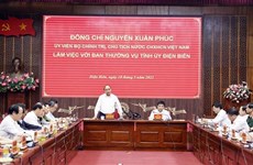 Le président Nguyên Xuân Phuc exhorte Diên Biên à promouvoir la transformation numérique