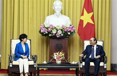 Le chef de l’État reçoit des représentants du peuple sud-coréen au Vietnam