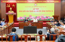 Rencontre des Vietnamiens d'outre-mer ayant visité Truong Sa