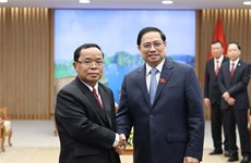 Le PM reçoit le chef de la Commission centrale de contrôle et Inspecteur général d’Etat du Laos