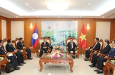 Le Vietnam et le Laos partagent des expériences dans le contrôle