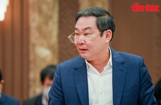 Hanoï: le vice-président permanent Le Hong Son gère les activités du Comité populaire municipal