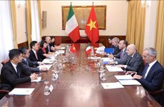 Consultation politique Vietnam-Italie à Hanoi