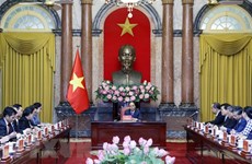 Le président souligne les liens traditionnels spéciaux Vietnam-Laos