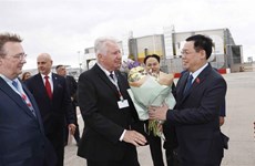 Le président de l'AN Vuong Dinh Huê entame une visite officielle en Hongrie