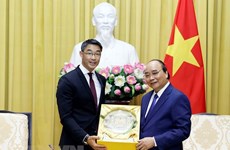 Le président Nguyen Xuan Phuc reçoit le consul d’honneur du Vietnam en Suisse