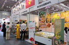 Les produits vietnamiens au Foodex Japan in Kansai 2022 sont appréciés de nombreux visiteurs